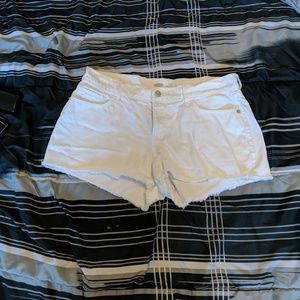 White Old Navy 'regular' shorts